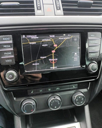 Skoda Octavia cena 41900 przebieg: 183000, rok produkcji 2016 z Brzeg Dolny małe 137